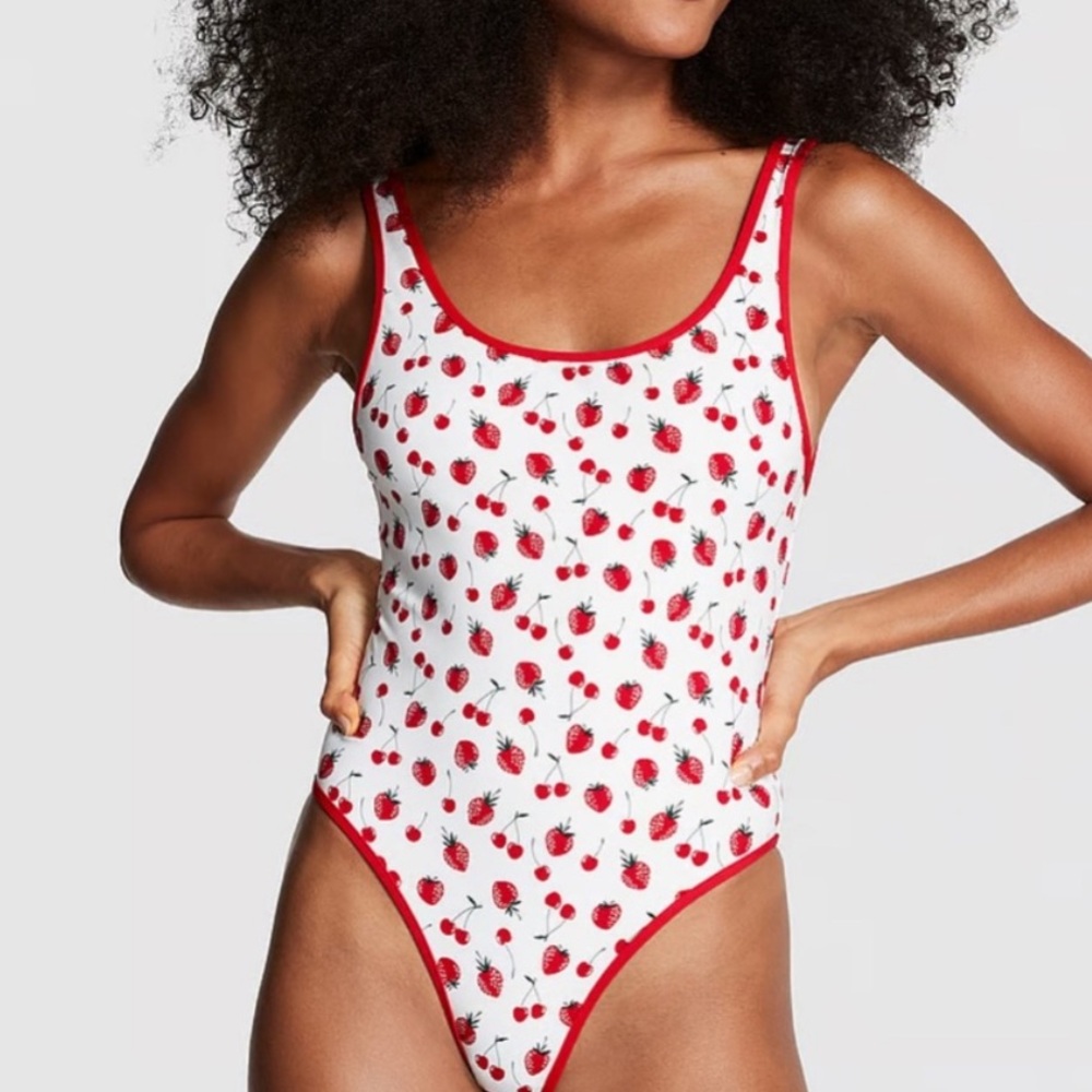 Frankies Bikinis Summer Berries One Piece Swimsuit🍒